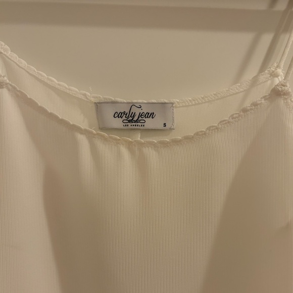 Carly Jean Los Angeles sweet White Cami Top - Picture 3 of 3